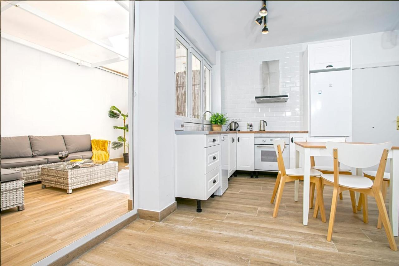 Precioso Apartamento Con Patio Málaga Extérieur photo